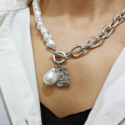 KMVEXO Vintage Baroque Irregular Pearl Lock Chains Necklace 2020 Geometric Aangel Pendant Love Necklaces for Women Punk Jewelry