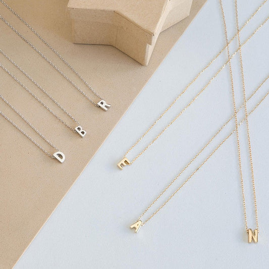 Summer New Simple Necklace with Metal Letter Necklace Elegant and Versatile 26 Letter Collar Chain for Women